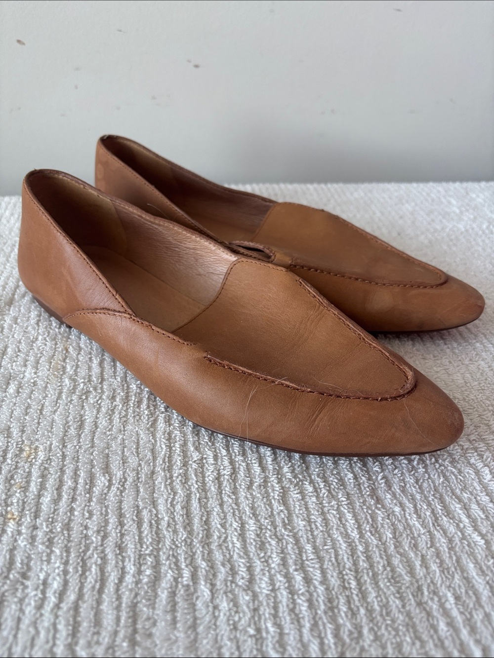 Madewell Classic Tan Leather Pointed Loafers size 7